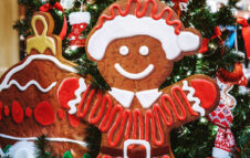 Pinasca Before Christmas 2025: per l'Immacolata si festeggia con street food e vin brulé