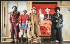 Pinocchio torna sul palco del Teatro Carignano di Torino per il Natale 2025