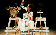 La “Cleopatràs” di Giovanni Testori in scena a Torino nel 2026: info e date al Teatro Gobetti