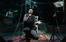 “Volta la carta”: il nuovo omaggio a De André in scena al Teatro Studio Bunker di Torino