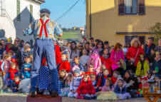 Carnevale di Vho 2026: burattini e polenta e salamini in uno dei borghi più belli d’Italia