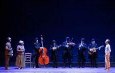 “Napoli Nobilissima” al Teatro Cariginano: Geppy Gleijeses porta Raffaele Viviani a Torino