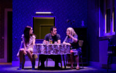 “Il raggio bianco”: la commedia noir di Sergio Pierattini arriva al Teatro Gobetti di Torino