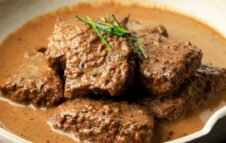 Torna la Fiera di Sant'Albano 2026 per una domenica tra sbandieratori, bollito e zabajone