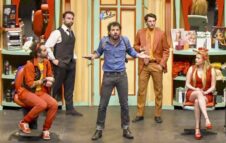 Forbici Follia a Torino: il giallo comico interattivo torna al Teatro Erba nel 2026