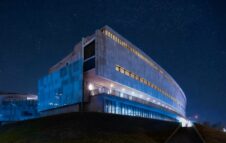 “Una Notte al MAUTO”: serata speciale tra le Ferrari, drink e oltre 200 auto storiche