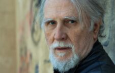 Concerto gratuito per il 25 aprile a Torino con Moni Ovadia e Kassiber Ensemble