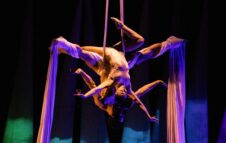 Les Farfadais a Torino: “Éveil” al Teatro Alfieri per un viaggio tra sogno e acrobazie