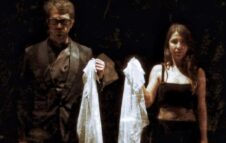 3Q – Liberi esperimenti politici: al Teatro Studio Bunker di Torino il potere si misura a tavola