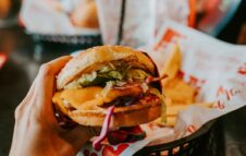 Il Mercato Europeo torna alle porte di Torino: tre giorni tra street food e stand internazionali