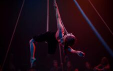 SURREALE 2026: a Torino un nuovo spettacolo gratuito di circo contemporaneo