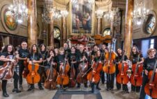 A Torino un concerto gratuito con la Crescendo Cello Orchestra