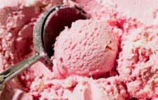 Gelato Lab: ai Ronchiverdi un pomeriggio con Alberto Marchetti per imparare fare il gelato