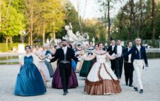 Il Gran Ballo d’Estate a Torino: danze ottocentesche, vestiti d'epoca e atmosfere magiche