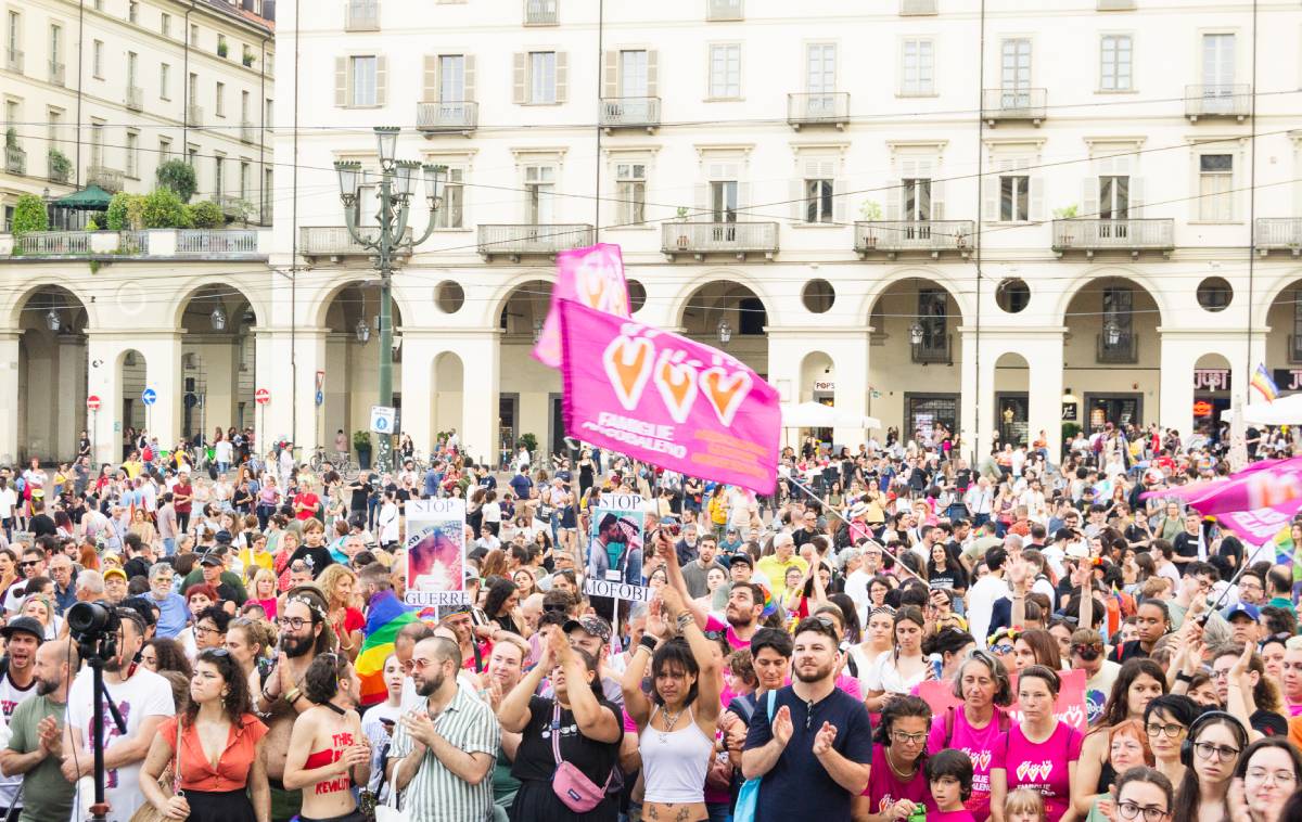 Torino Pride 2026: dalla parata alla festa in piazza con Ambra ...