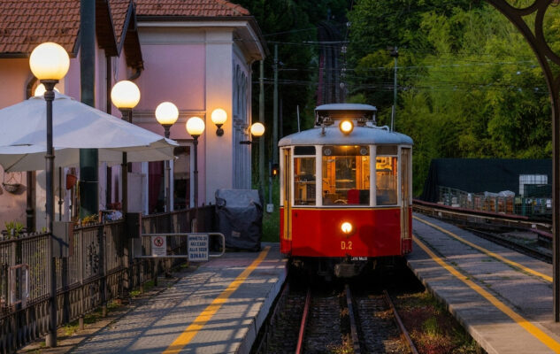 Apertura straordinaria della Tranvia Sassi-Superga con salita notturna al colle per l’Estate 2026