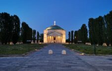 Cinema all'aperto gratuito a Torino: rassegna sotto le stelle al Mausoleo della Bela Rosin